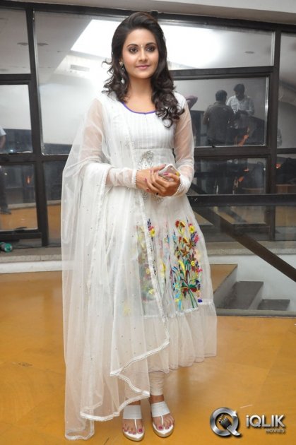 Manochitra-at-Malligadu-Marriage-Bureau-Audio-Release